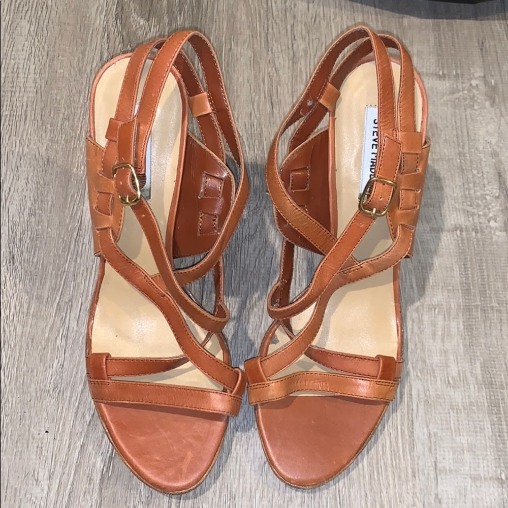 Steve Madden Brown leather cross heel